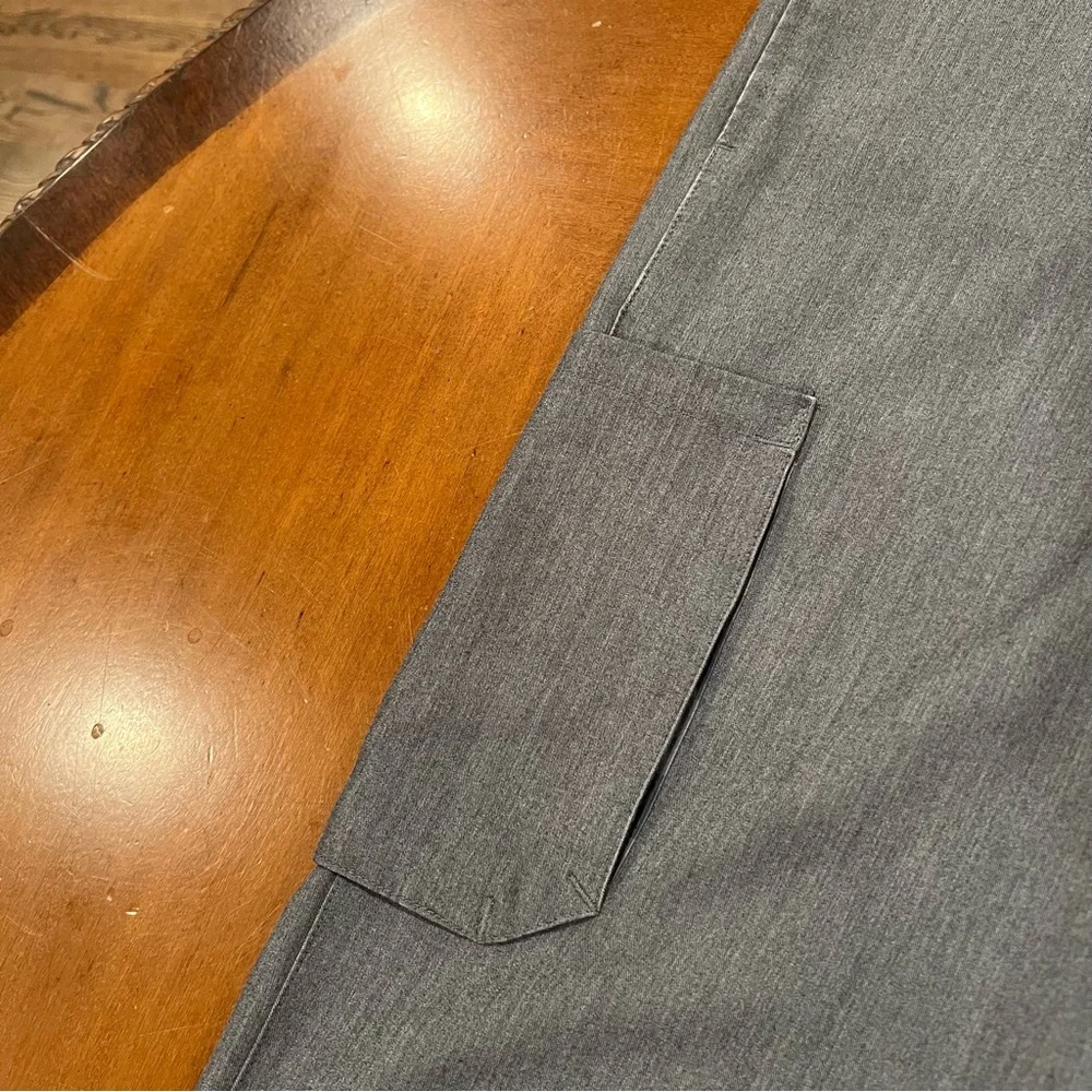 FIGS Men’s Malang Slim Cargo Pant Graphite Gray Large Drawstring Waist Scrubs